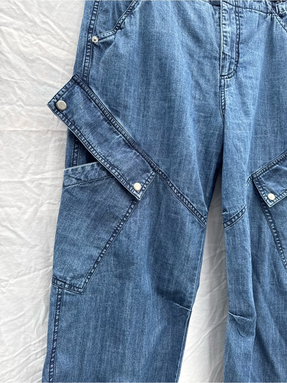 Pilcro Utility Curve Mid-Rise Relaxed-Leg Jeans - Picture 5 of 10